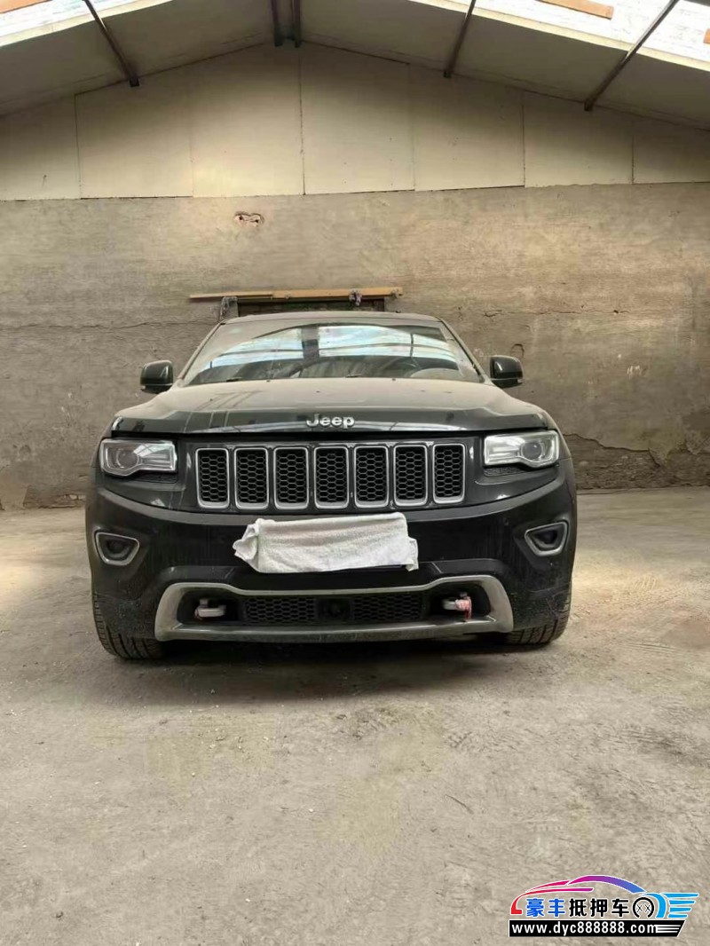 16年Jeep大切诺基轿车抵押车出售