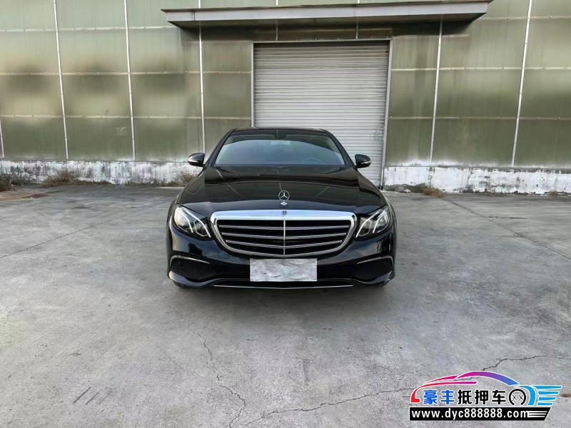 19年奔驰E轿车抵押车出售