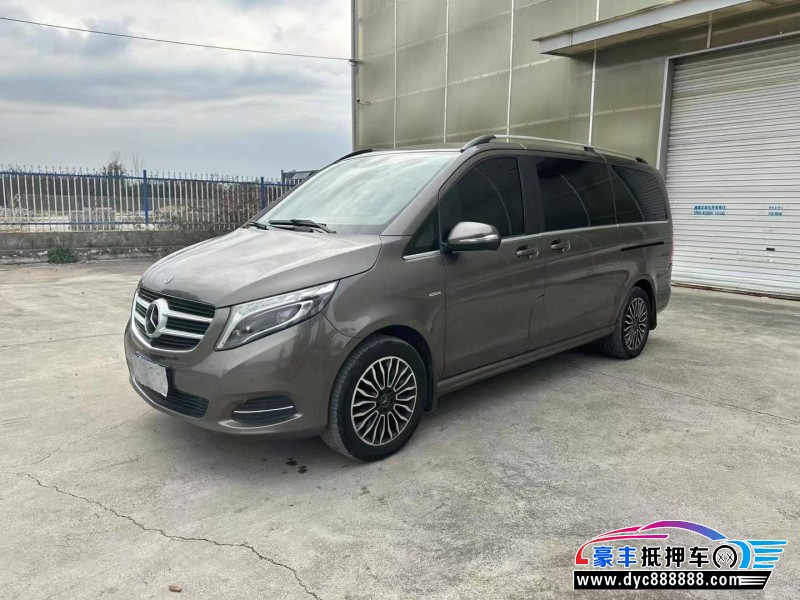 18年奔驰V轿车抵押车出售