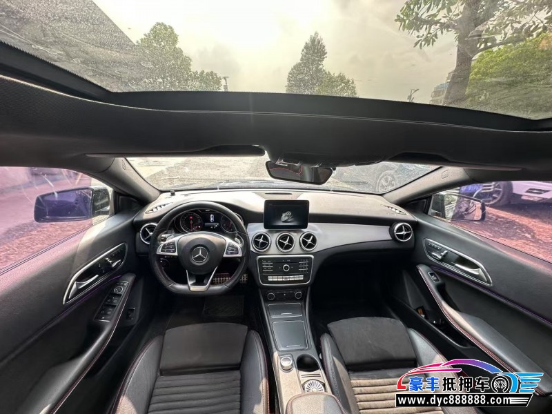 17年奔驰CLA轿车抵押车出售