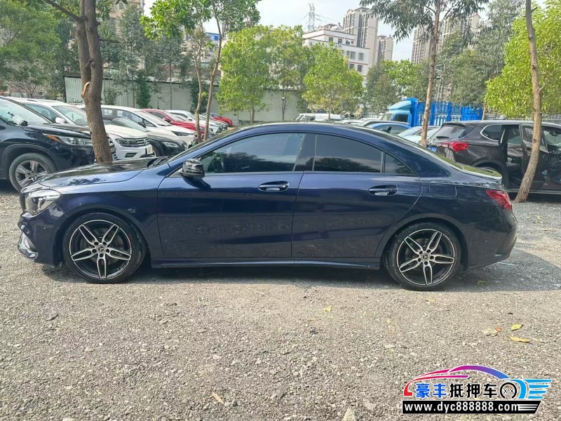 17年奔驰CLA轿车抵押车出售