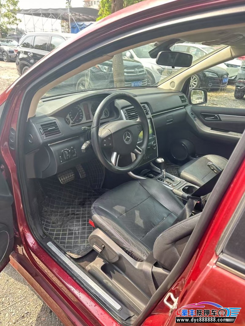 10年奔驰B轿车抵押车出售