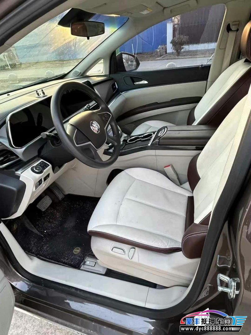 23年别克GL8轿车抵押车出售