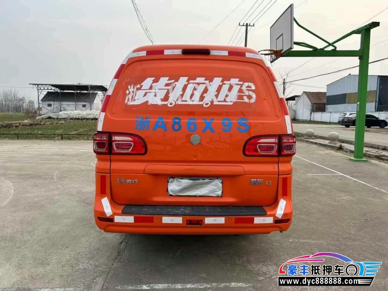 22年东风风行菱智轿车抵押车出售