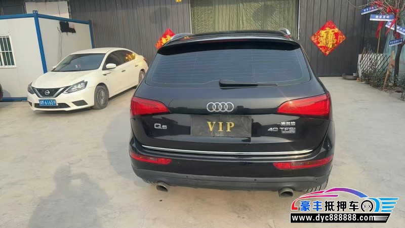 17年奥迪Q5轿车抵押车出售