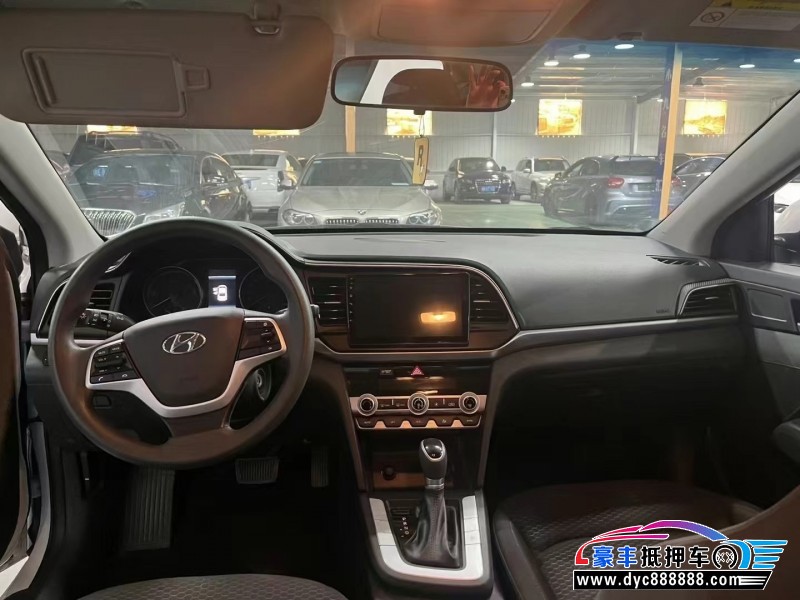 21年现代领动轿车抵押车出售