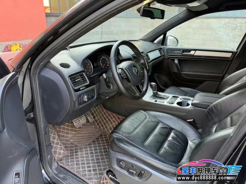 11年大众途锐轿车抵押车出售