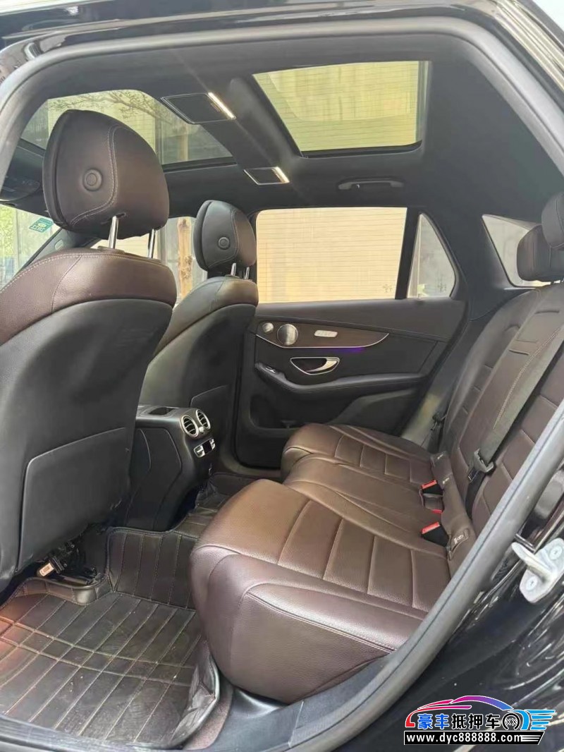 20年奔驰GLC轿车抵押车出售