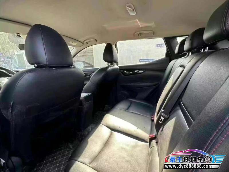 16年日产逍客轿车抵押车出售