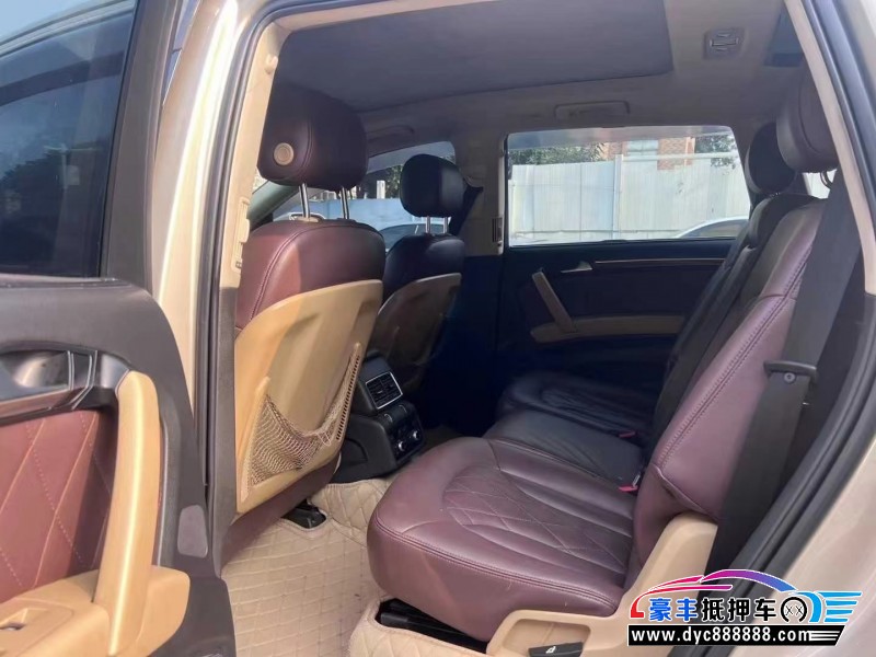 12年奥迪Q7轿车抵押车出售