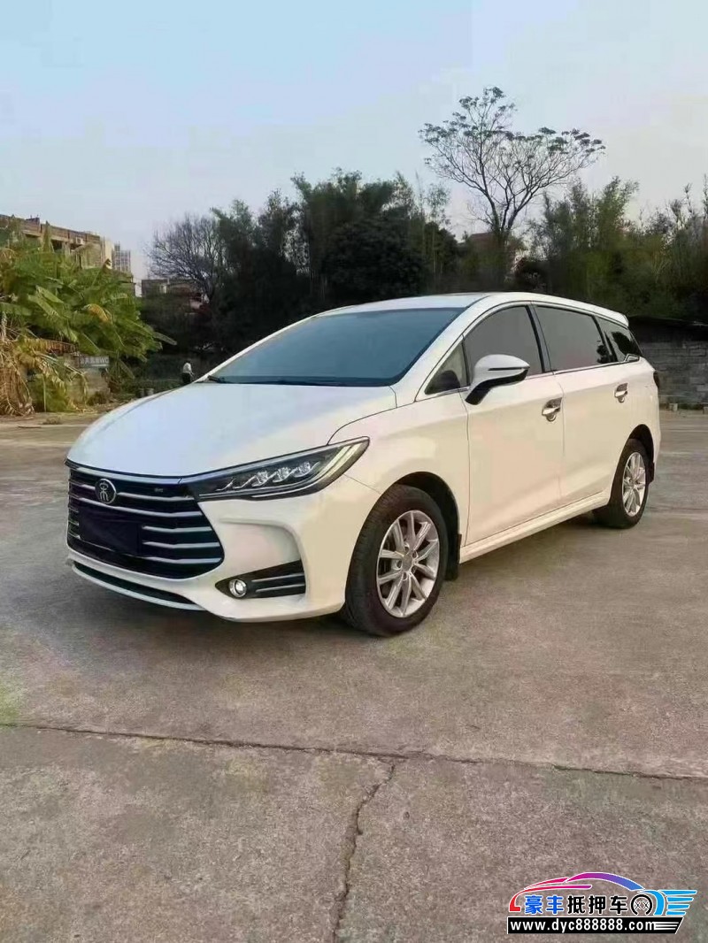 19年比亚迪宋轿车抵押车出售