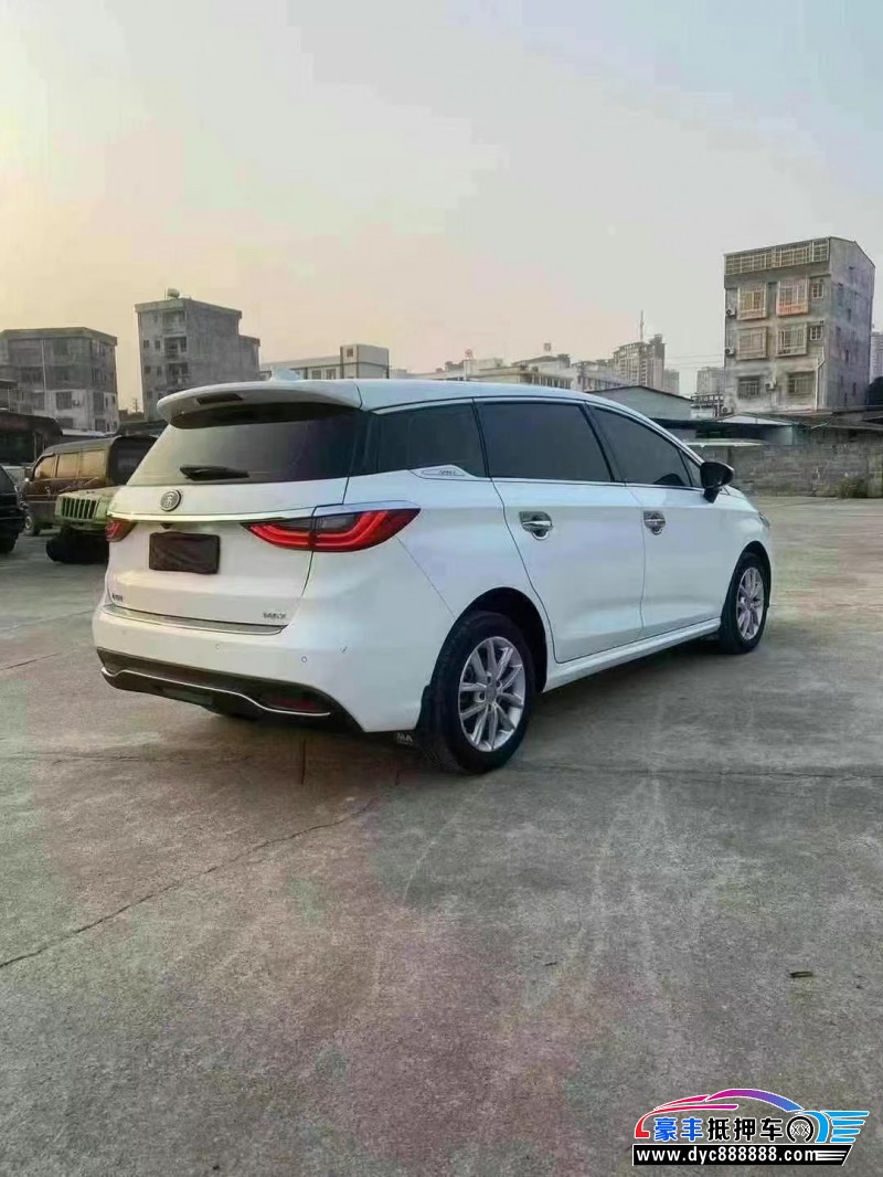 19年比亚迪宋轿车抵押车出售