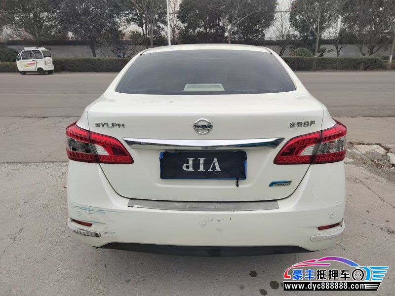 14年日产轩逸轿车抵押车出售