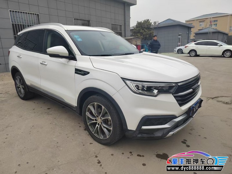 18年众泰T500轿车抵押车出售