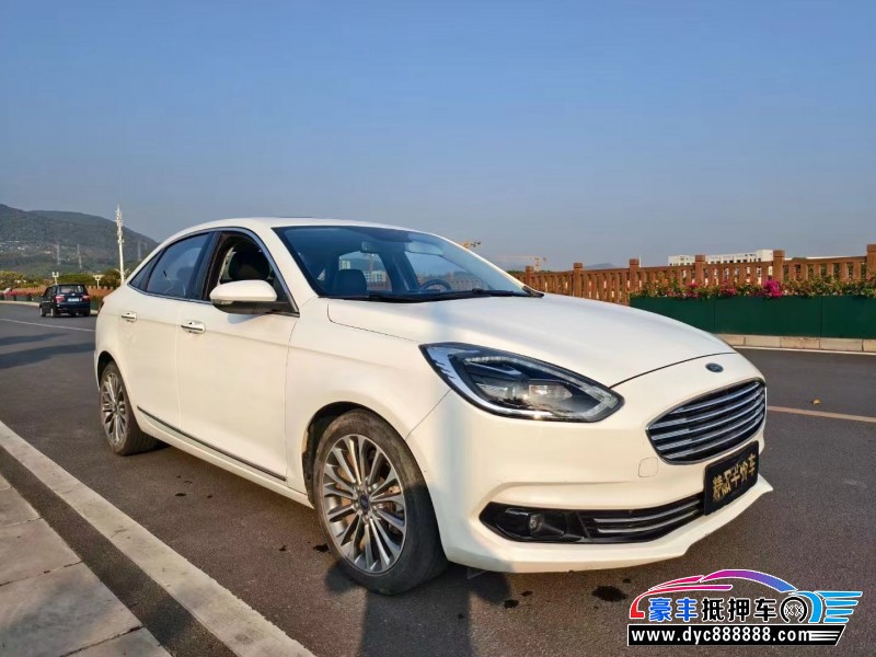 19年福特福睿斯轿车抵押车出售