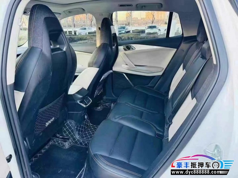 23年领克06轿车抵押车出售