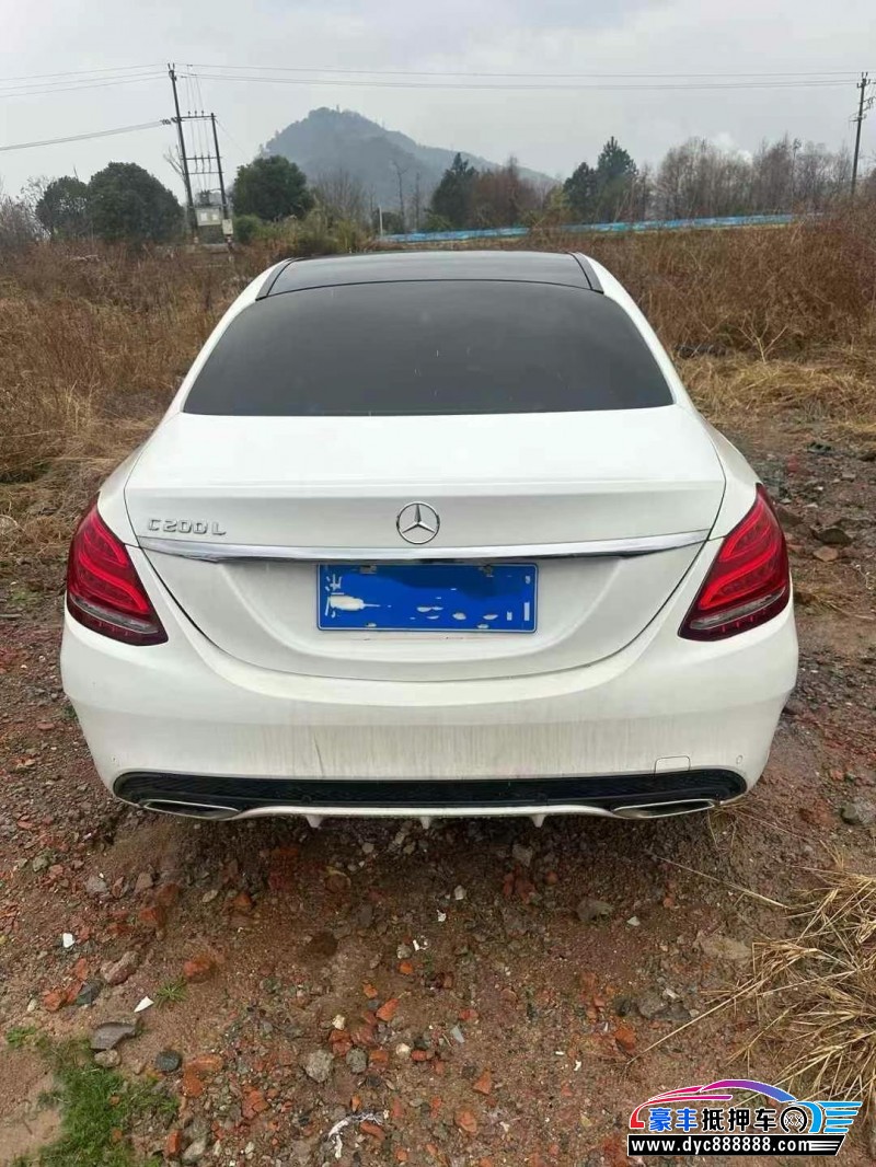 18年奔驰C轿车抵押车出售