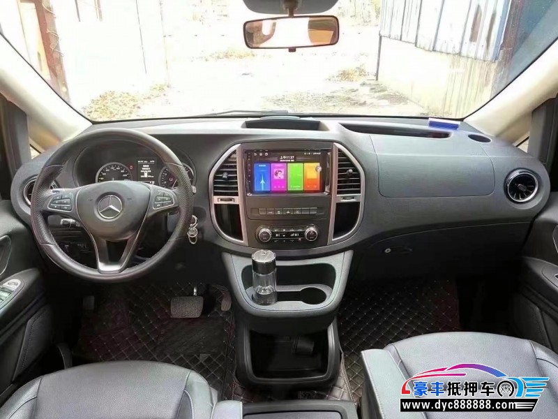 21年奔驰威霆轿车抵押车出售