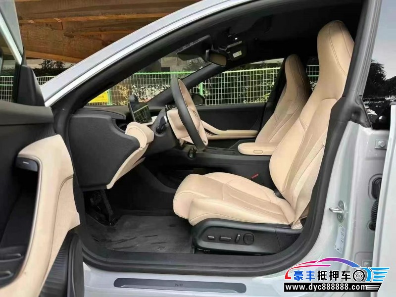 24年蔚来ET5轿车抵押车出售