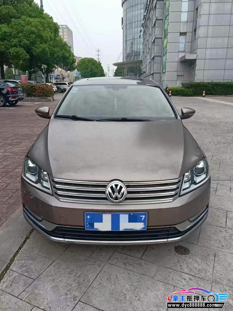 16年大众迈腾轿车抵押车出售