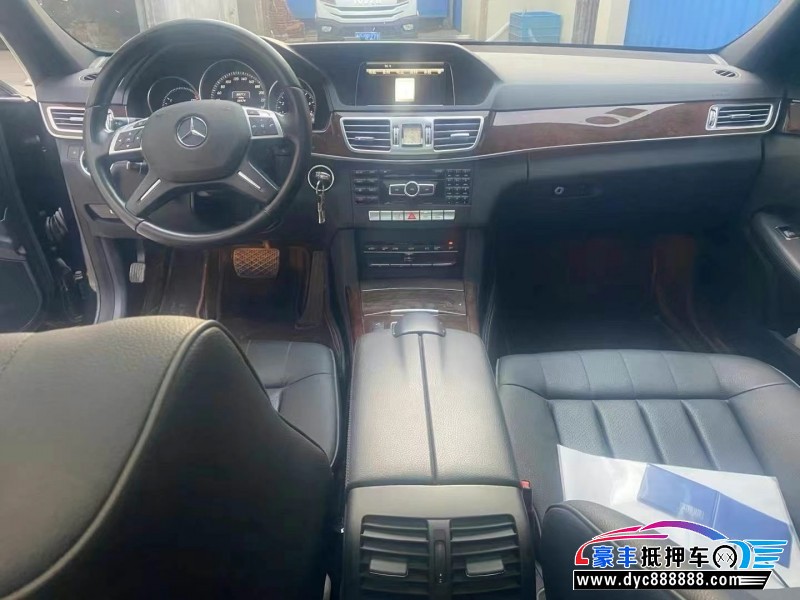 15年奔驰E轿车抵押车出售