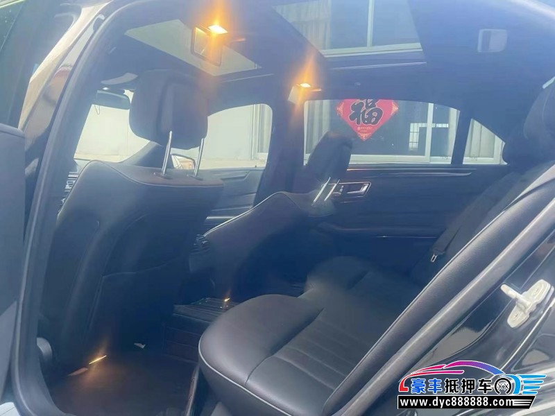 15年奔驰E轿车抵押车出售