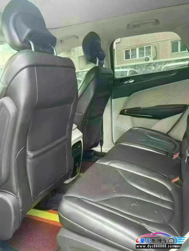 18年林肯MKC轿车抵押车出售