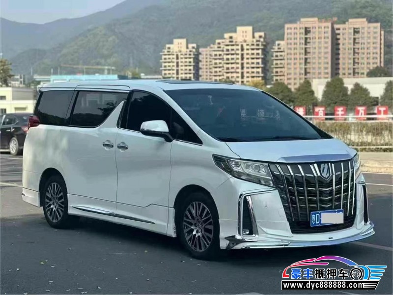 17年丰田埃尔法轿车抵押车出售