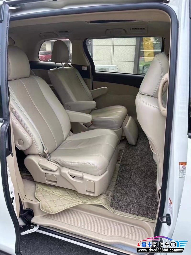 19年丰田普瑞维亚轿车抵押车出售