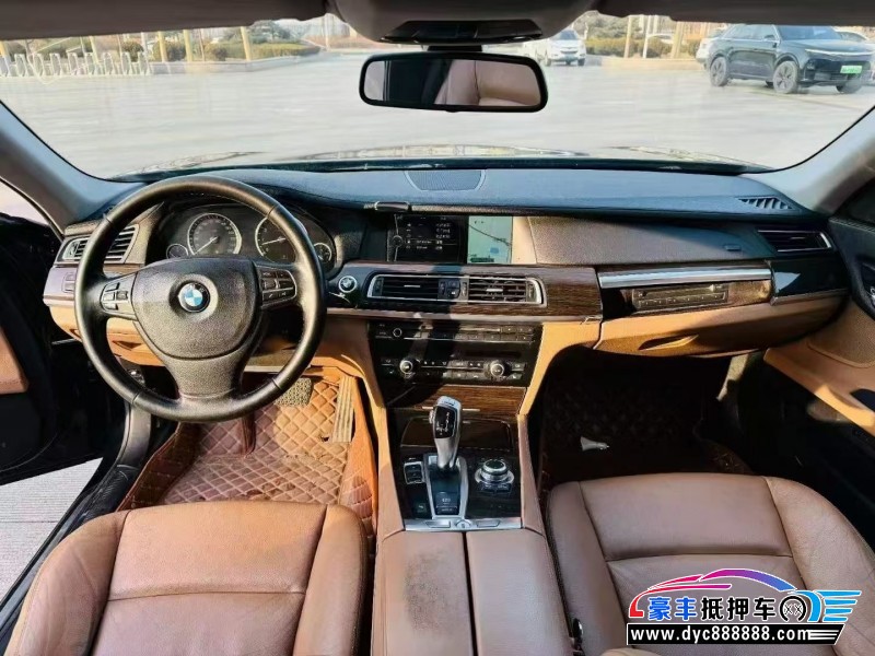 11年宝马7系轿车抵押车出售