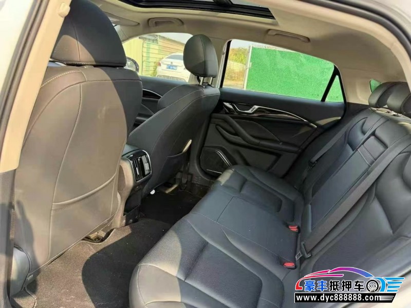 24年奔腾B70轿车抵押车出售