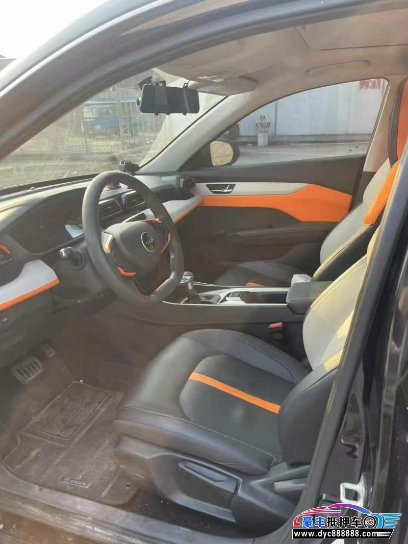 22年东风风神奕炫轿车抵押车出售