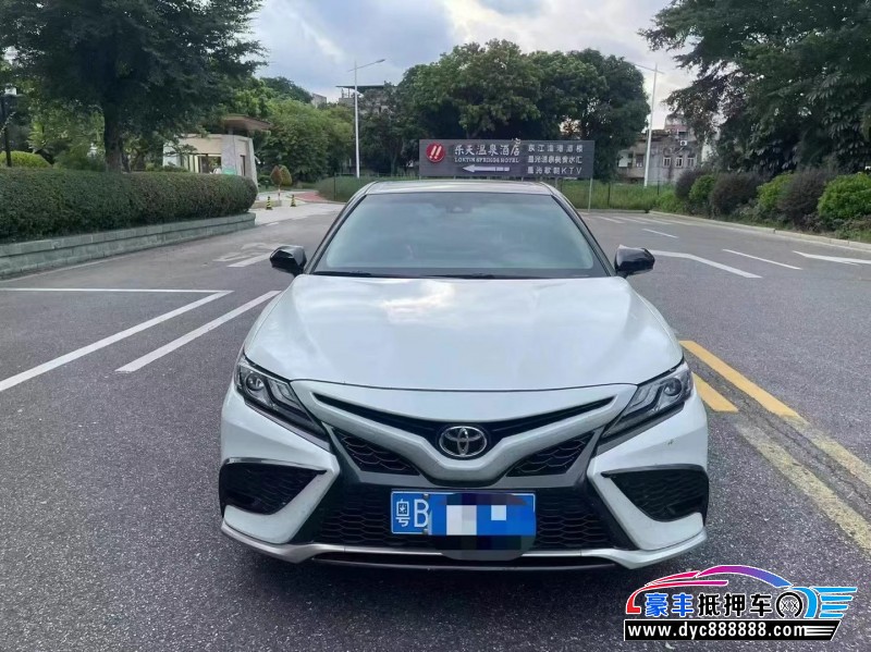 22年丰田凯美瑞轿车抵押车出售