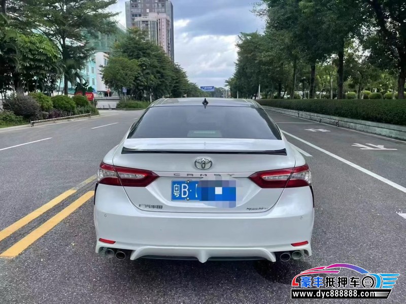 22年丰田凯美瑞轿车抵押车出售