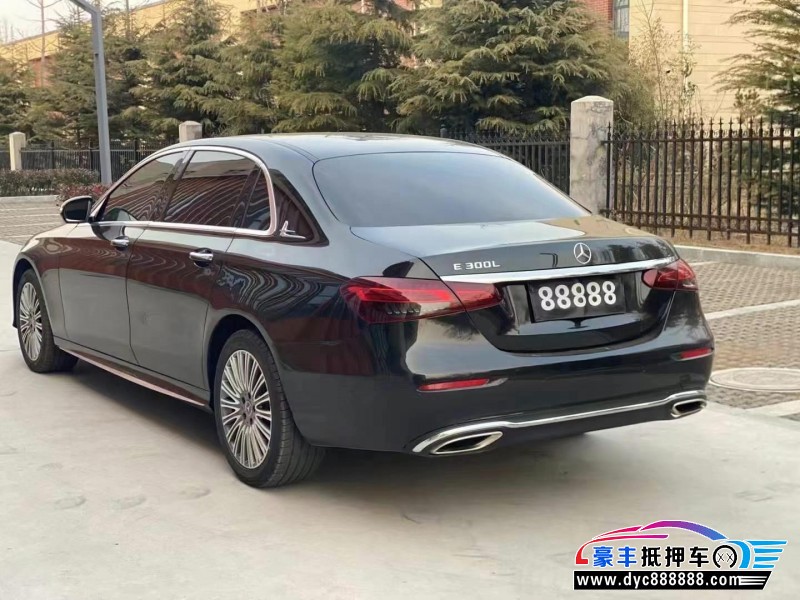 19年奔驰E轿车抵押车出售