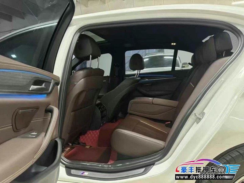 21年宝马5系轿车抵押车出售