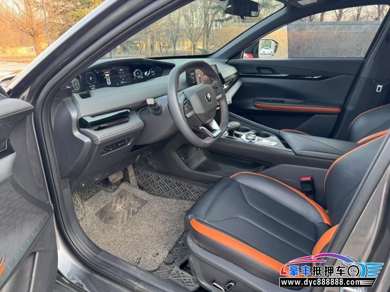 24年长安长安UNI轿车抵押车出售