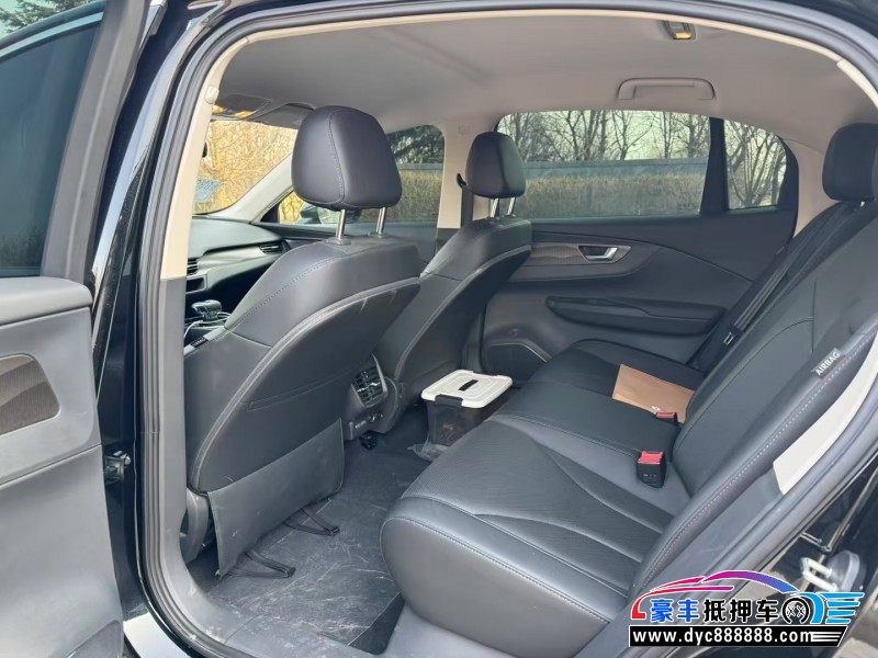 23年红旗EQM5轿车抵押车出售