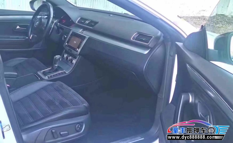 16年大众CC轿车抵押车出售