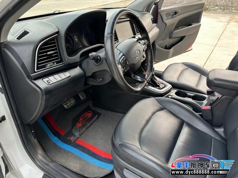 18年现代领动轿车抵押车出售