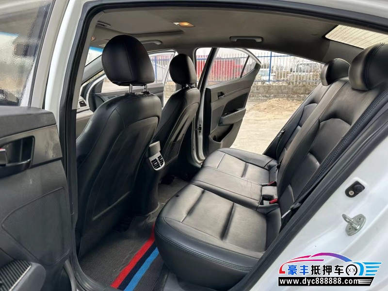 18年现代领动轿车抵押车出售