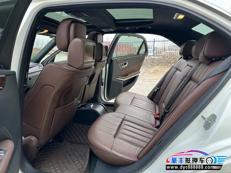 16年奔驰E轿车抵押车出售