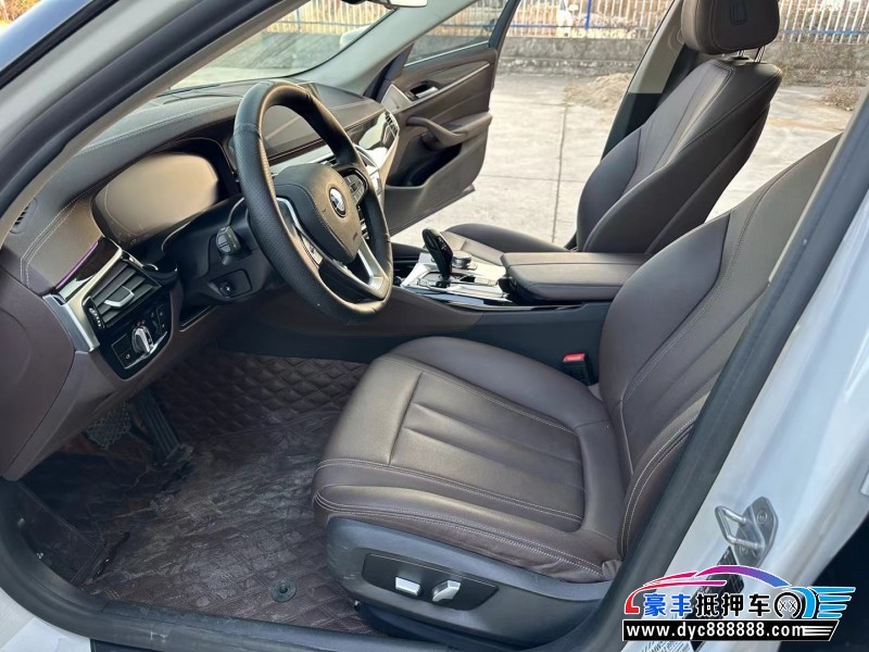 19年宝马5系轿车抵押车出售