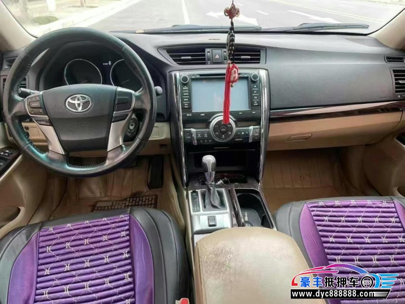 11年丰田锐志轿车抵押车出售
