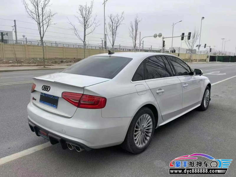 14年奥迪A4L轿车抵押车出售