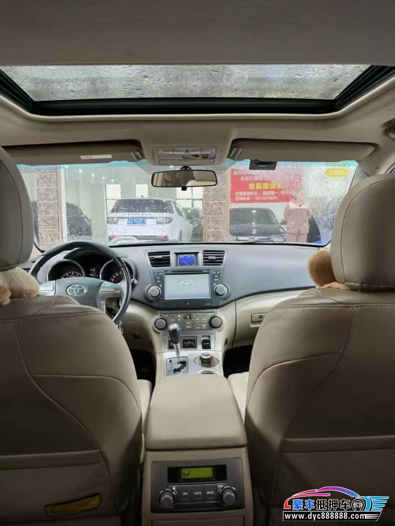 12年丰田汉兰达轿车抵押车出售