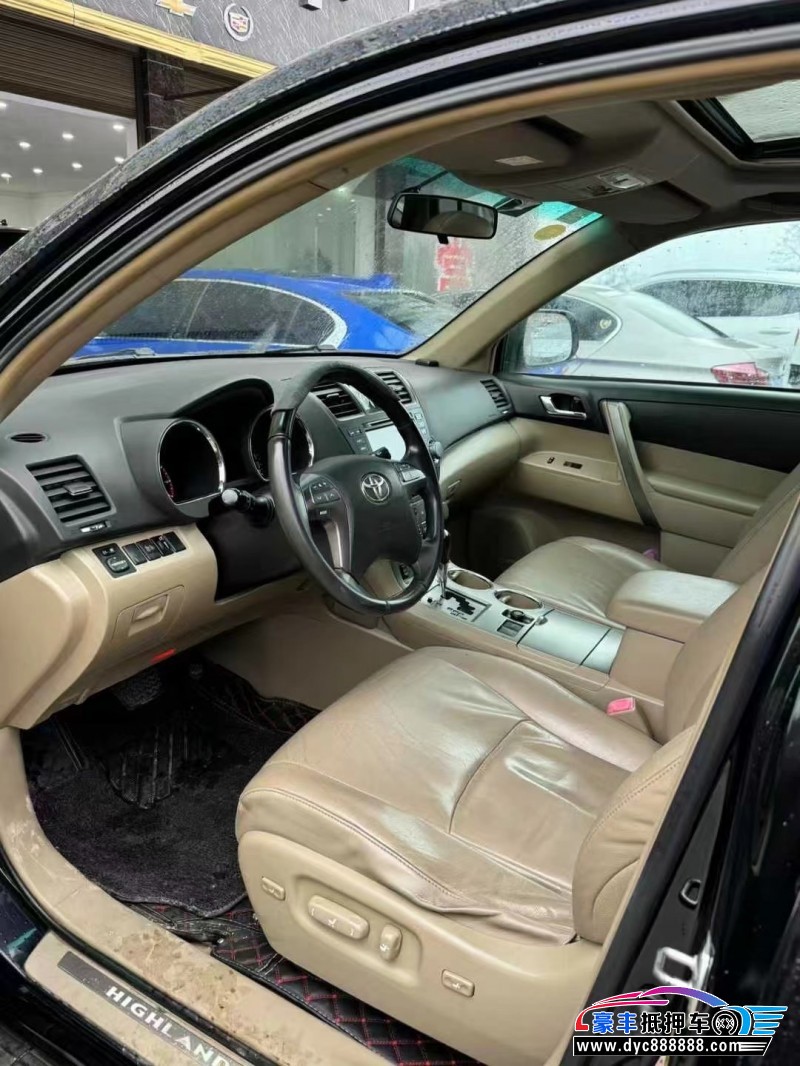 12年丰田汉兰达轿车抵押车出售