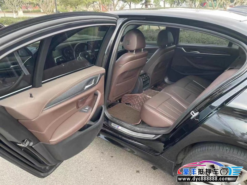 21年宝马5系轿车抵押车出售