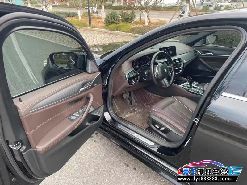 21年宝马5系轿车抵押车出售