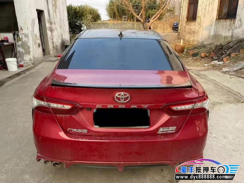 22年丰田凯美瑞轿车抵押车出售